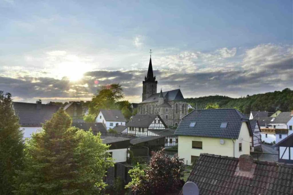 Appartement Zur Wied Oberlahr Bagian luar foto